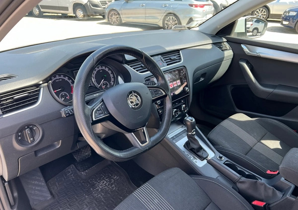 Skoda Octavia cena 53800 przebieg: 218245, rok produkcji 2018 z Wisła małe 326